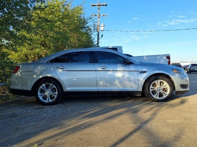 2018 Ford Taurus SE