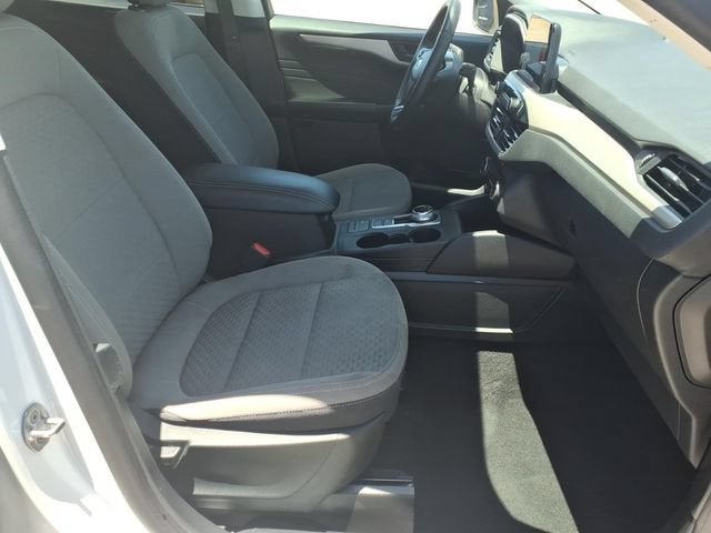 2022 Ford Escape SE Hybrid