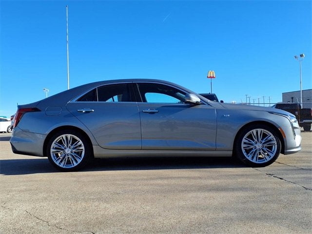 2023 Cadillac CT4 Premium Luxury