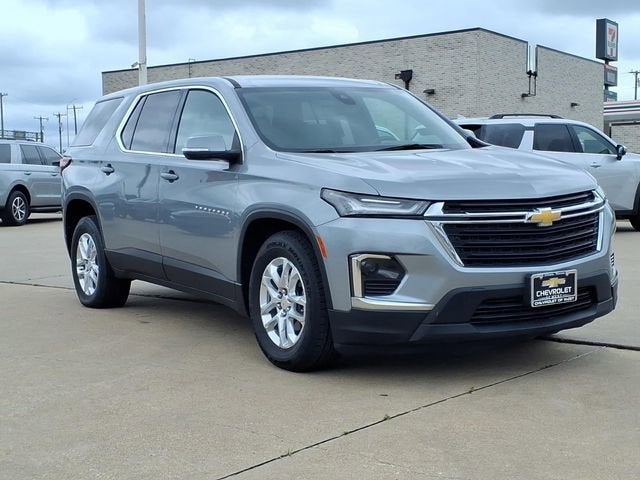 2023 Chevrolet Traverse LS