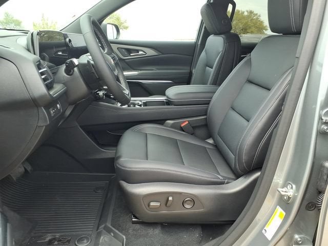 2027 Chevrolet Traverse LT - Photo 12