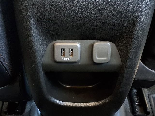 2022 GMC Canyon AT4 - Leather