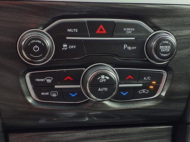 2022 Chrysler 300 Touring L