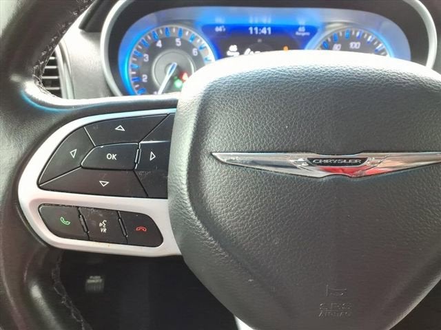 2022 Chrysler 300 Touring L