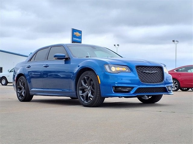 2022 Chrysler 300 Touring L