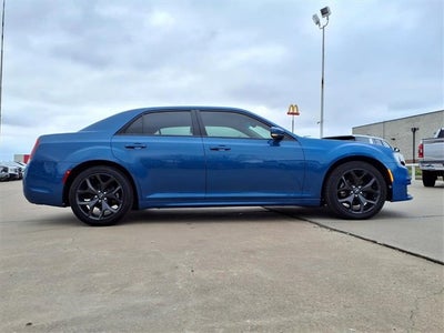 2022 Chrysler 300 Touring L