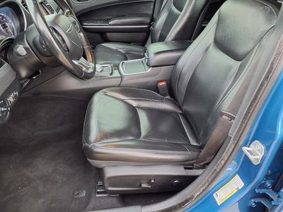 2022 Chrysler 300 Touring L