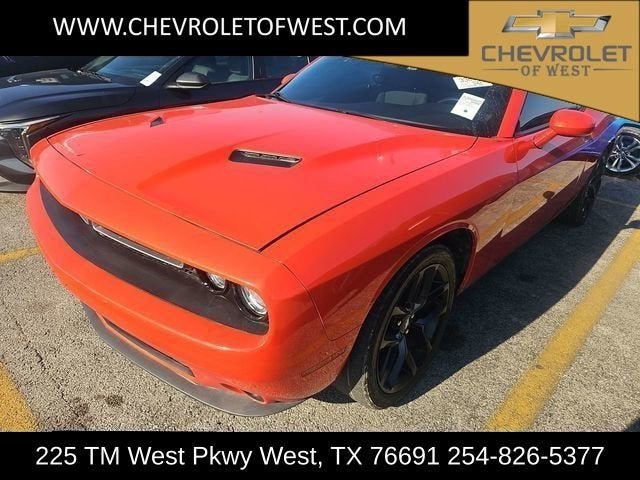 2020 Dodge Challenger SXT Auto's photo