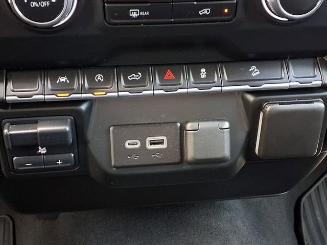 2023 Chevrolet Silverado 1500 Custom Trail Boss