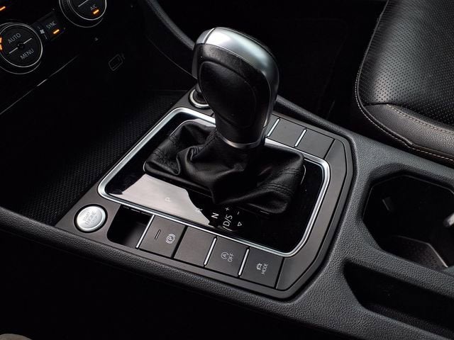 2019 Volkswagen Jetta SEL Premium