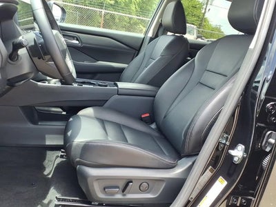 2025 Nissan Rogue SL