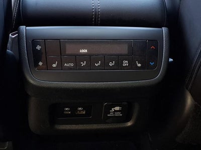 2023 Nissan Pathfinder Platinum