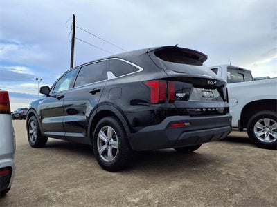 2022 Kia Sorento LX