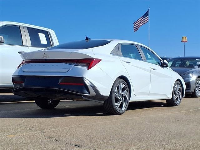 2025 Hyundai Elantra Limited