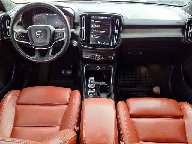 2019 Volvo XC40 Inscription